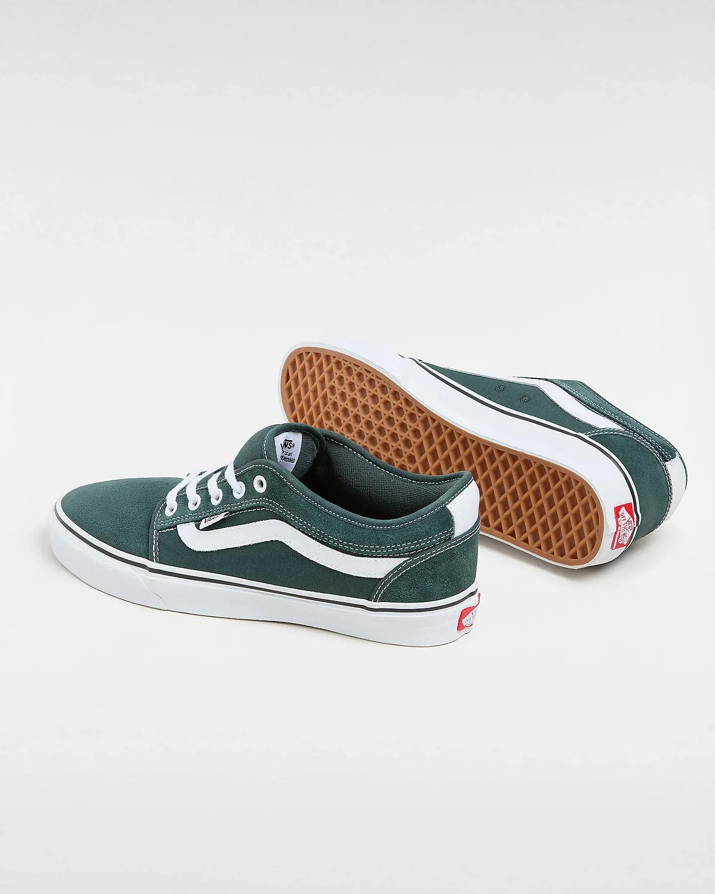 Chukka Low Sidestripe Shoes in Green Gables & True White