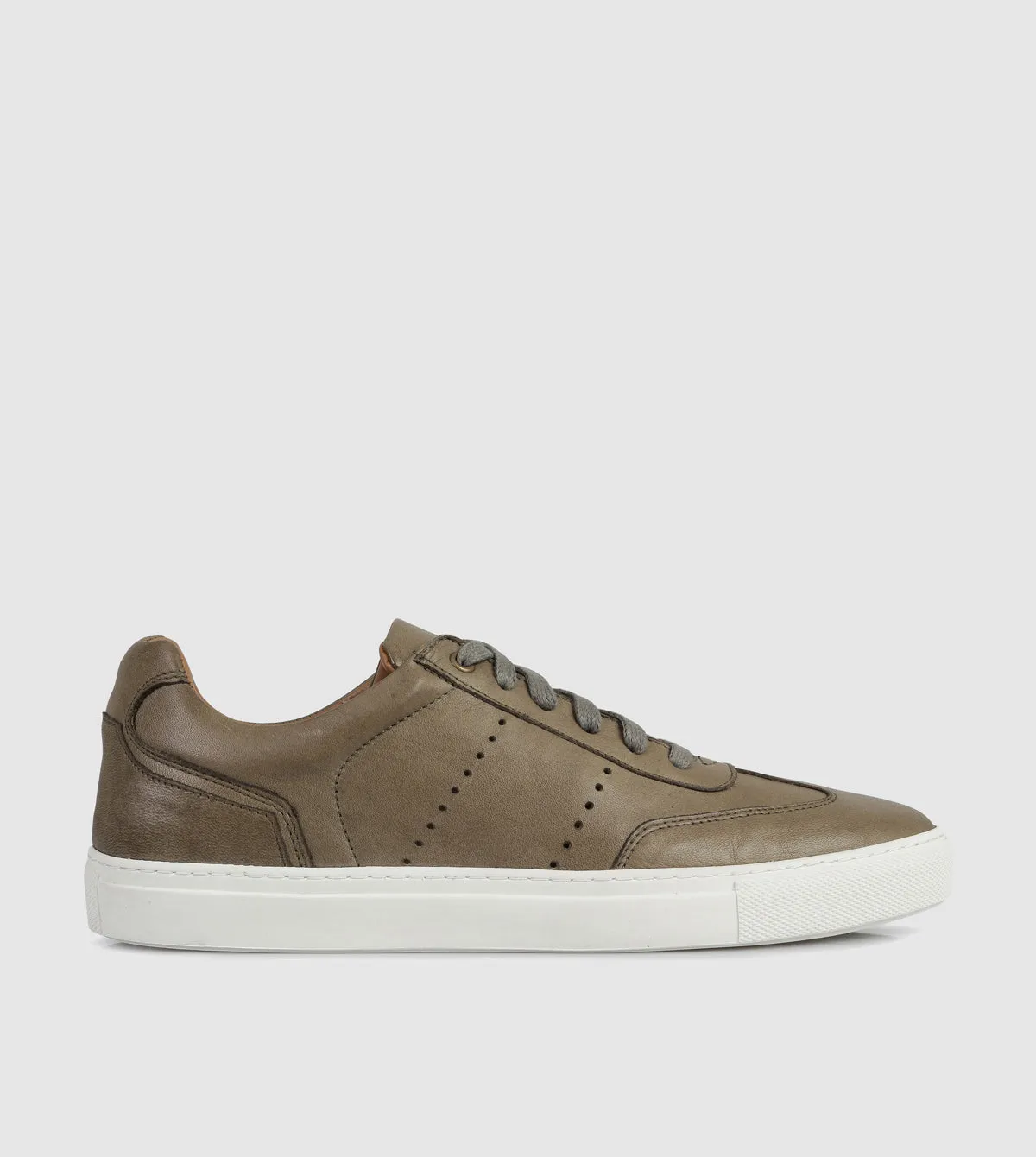 Colter Low Top sneakers by Brando
