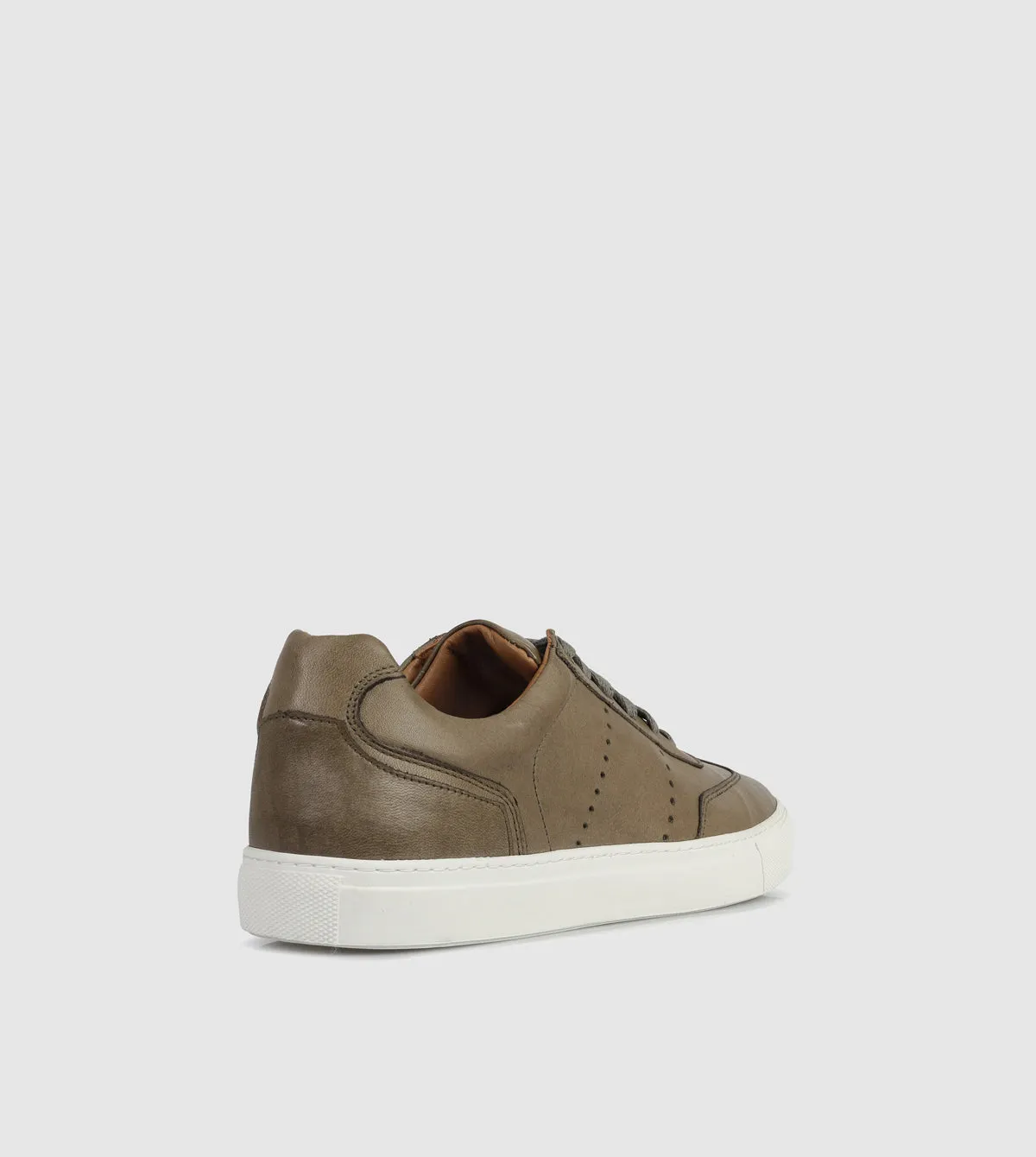 Colter Low Top sneakers by Brando