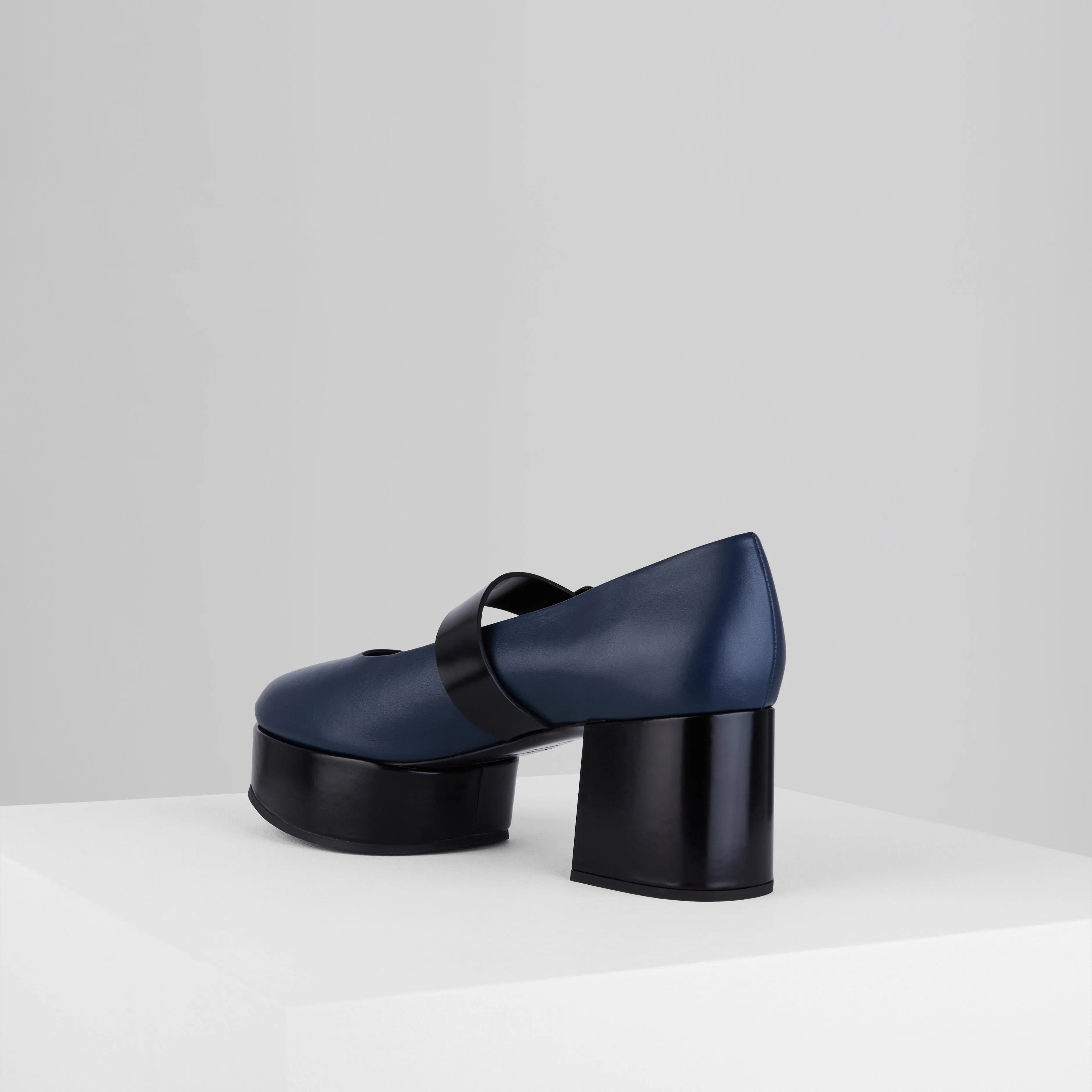 Myla Mary Jane in Midnight