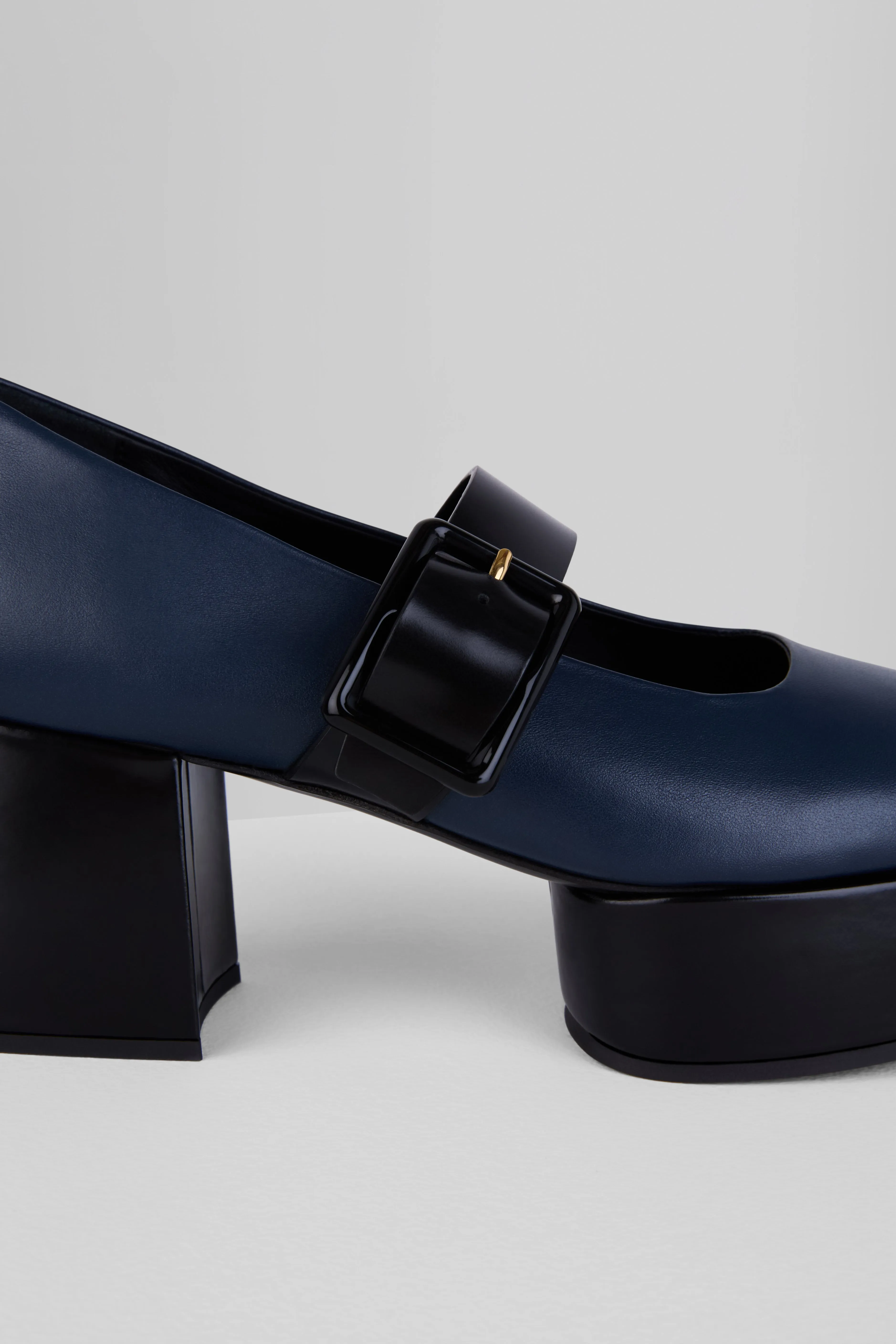Myla Mary Jane in Midnight