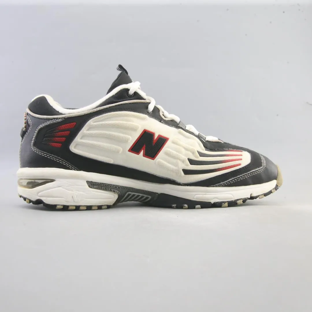 NEW BALANCE 894V2