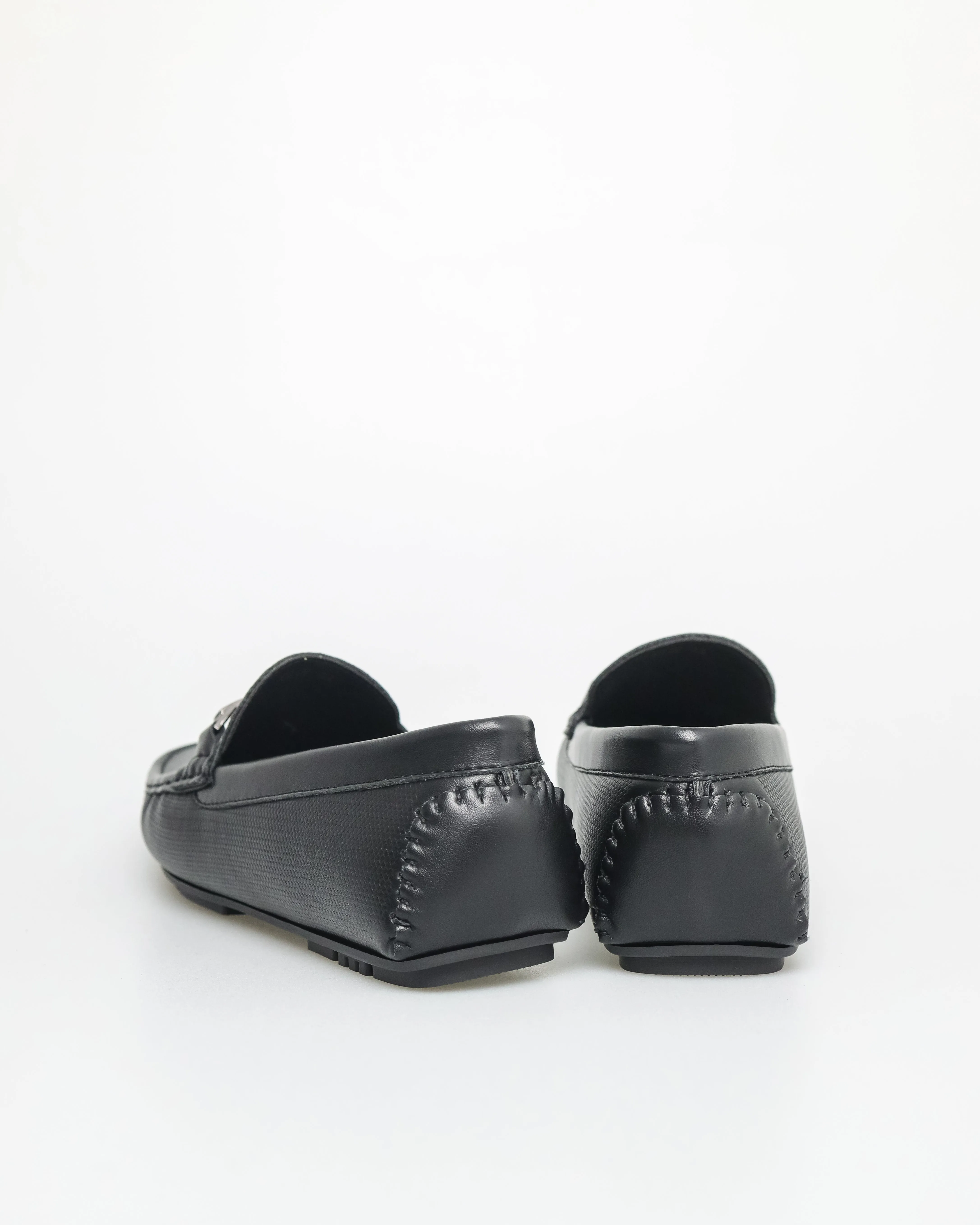 Tomaz C615 Men's Black Streamline Buckle Moccasins